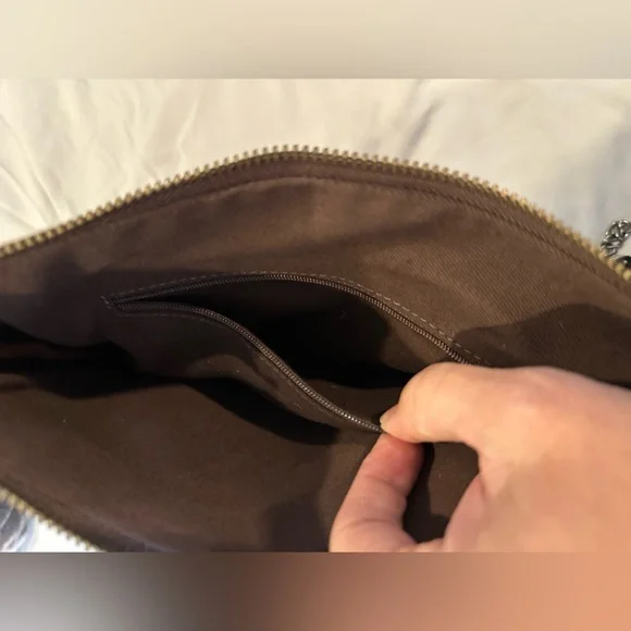 Cowhide bag / crossbody - Picture 5 of 7